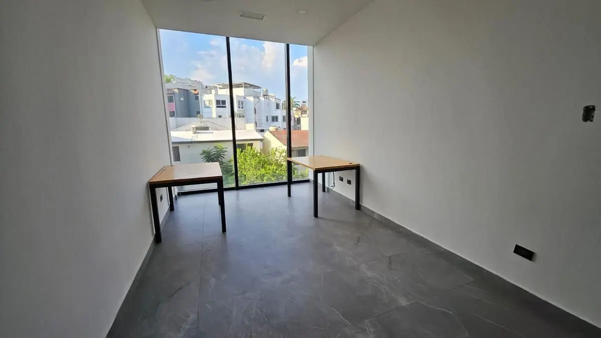 Oficina en renta en Colinas de San Jeronimo, Monterrey — foto 1 de 6