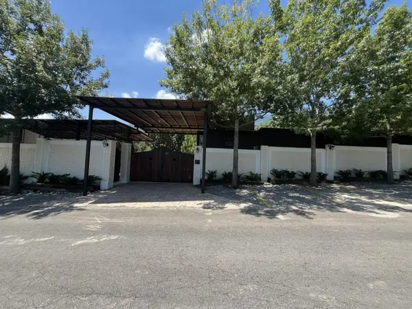 Quinta en venta en El Barrial, Santiago — foto 2 de 41