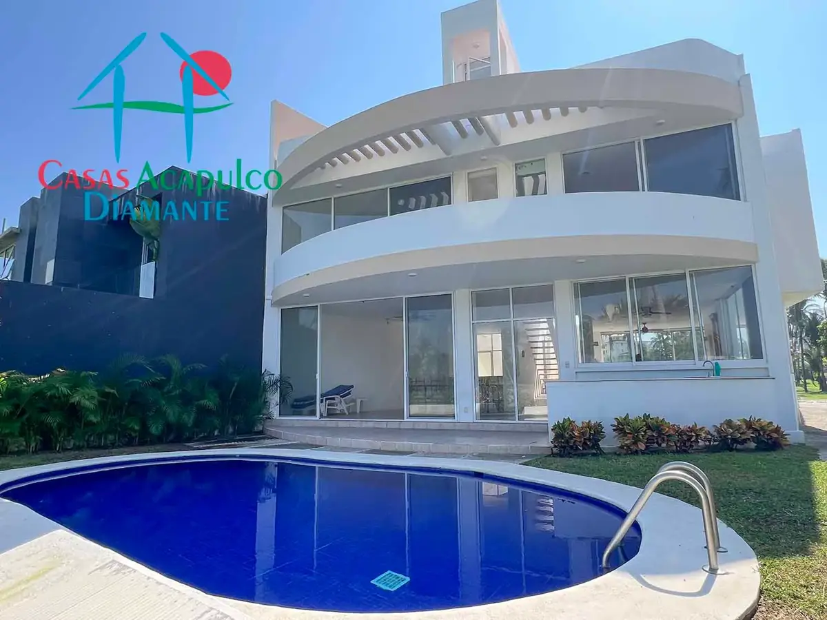 Casa en renta vacacional en condominio de Playa Diamante Casa en renta vacacional en condominio de Playa Diamante