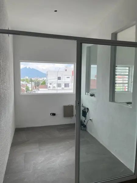 Local en renta en Residencial Raúl Rangel Frías, Monterrey — foto 2 de 13