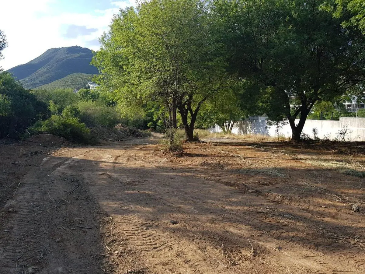 Terreno en venta en Campestre Bugambilias, Monterrey — foto 1 de 13
