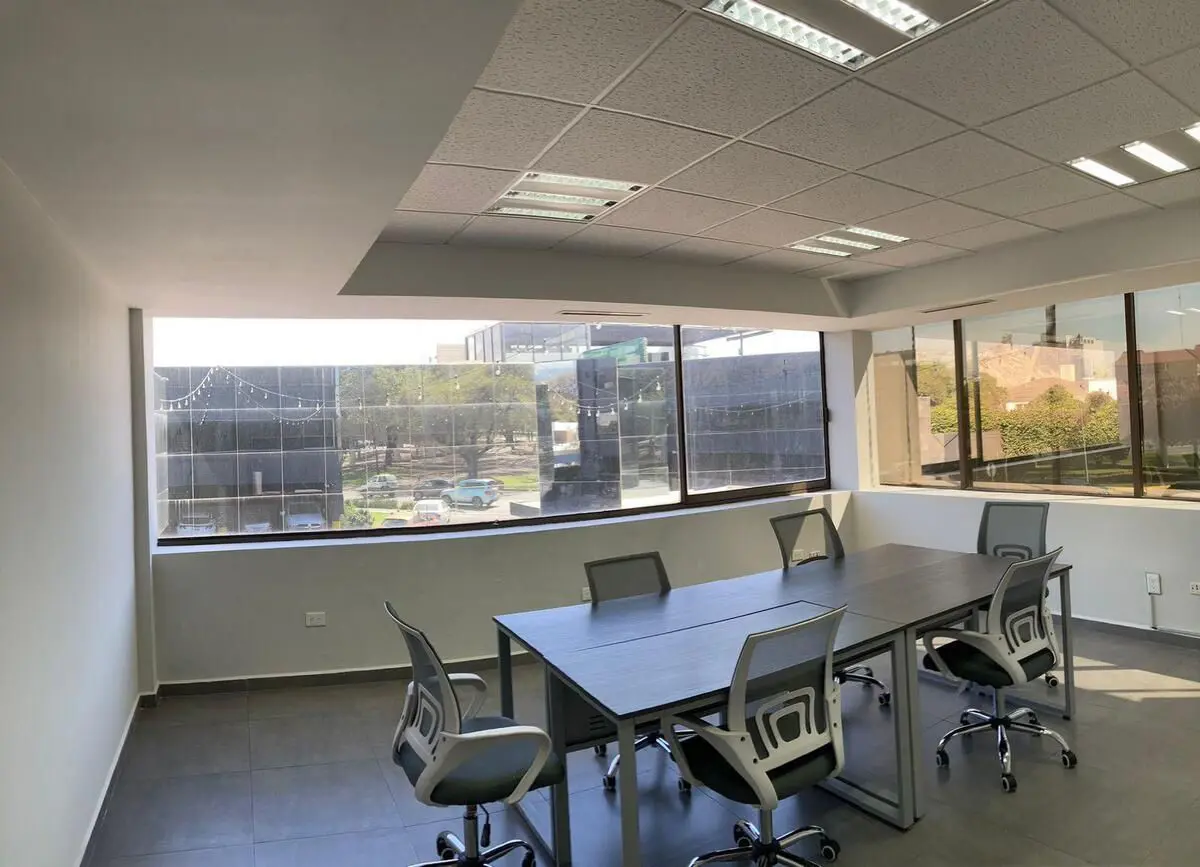 Oficina en renta en Del Valle, San Pedro Garza García — foto 1 de 4
