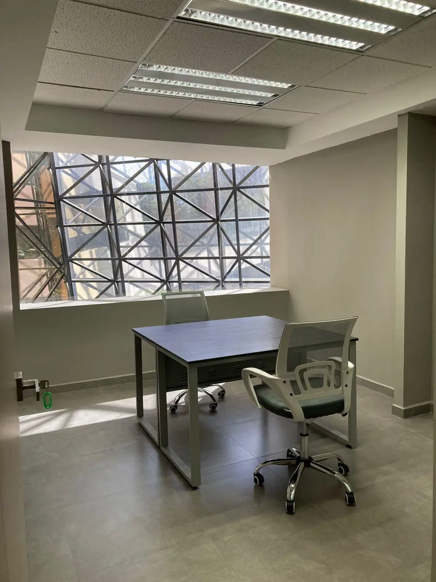 Oficina en renta en Del Valle, San Pedro Garza García — foto 1 de 4
