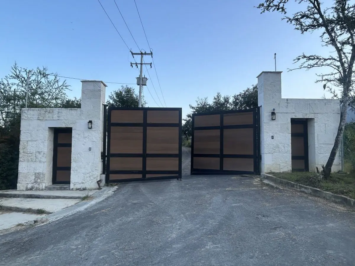 Quinta en venta en El Barrial, Santiago — foto 1 de 10