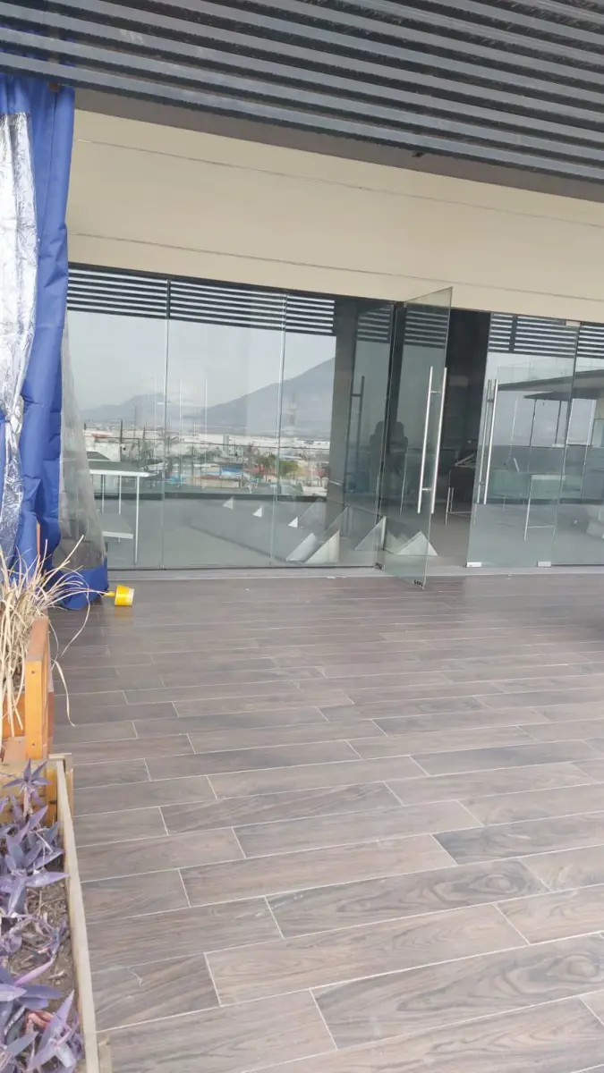 Local en renta en Las Cumbres, Monterrey — foto 1 de 12
