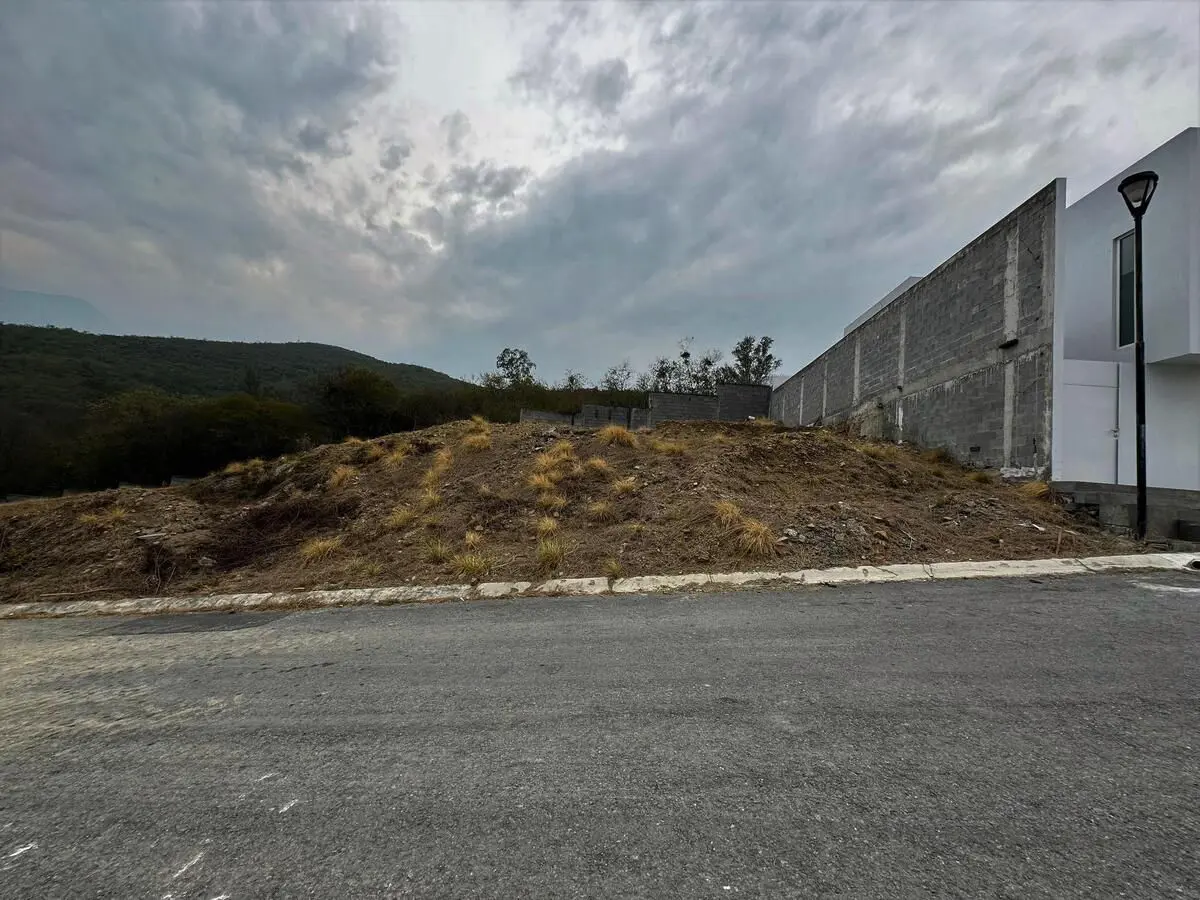 Terreno en venta en El Uro, Monterrey — foto 1 de 2