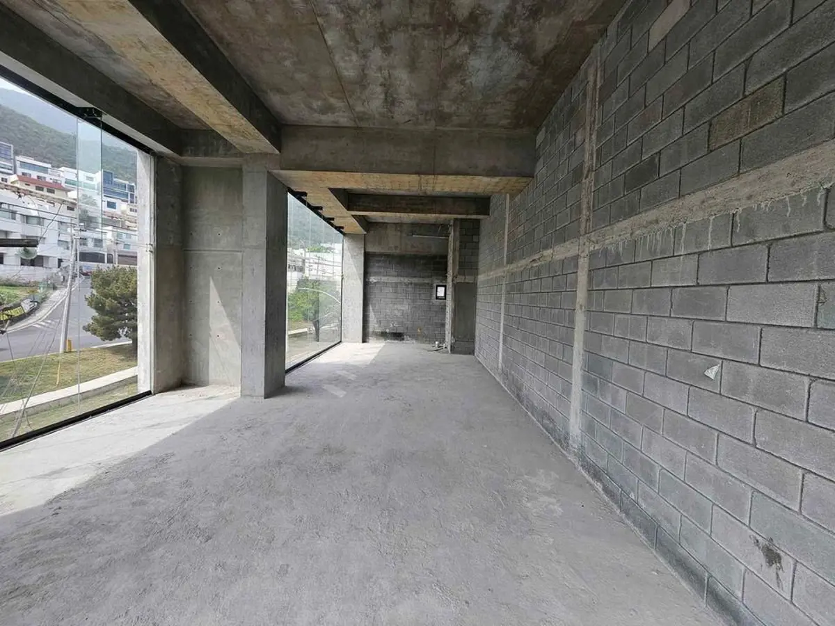 Local en renta en Colinas de San Jeronimo, Monterrey — foto 1 de 3
