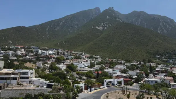 Terreno en venta en Contry la Escondida, Guadalupe — foto 2 de 4