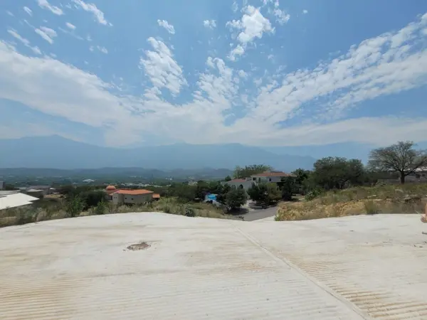 Terreno en venta en Bosques de las Misiones Sector Encino, Santiago — foto 2 de 7