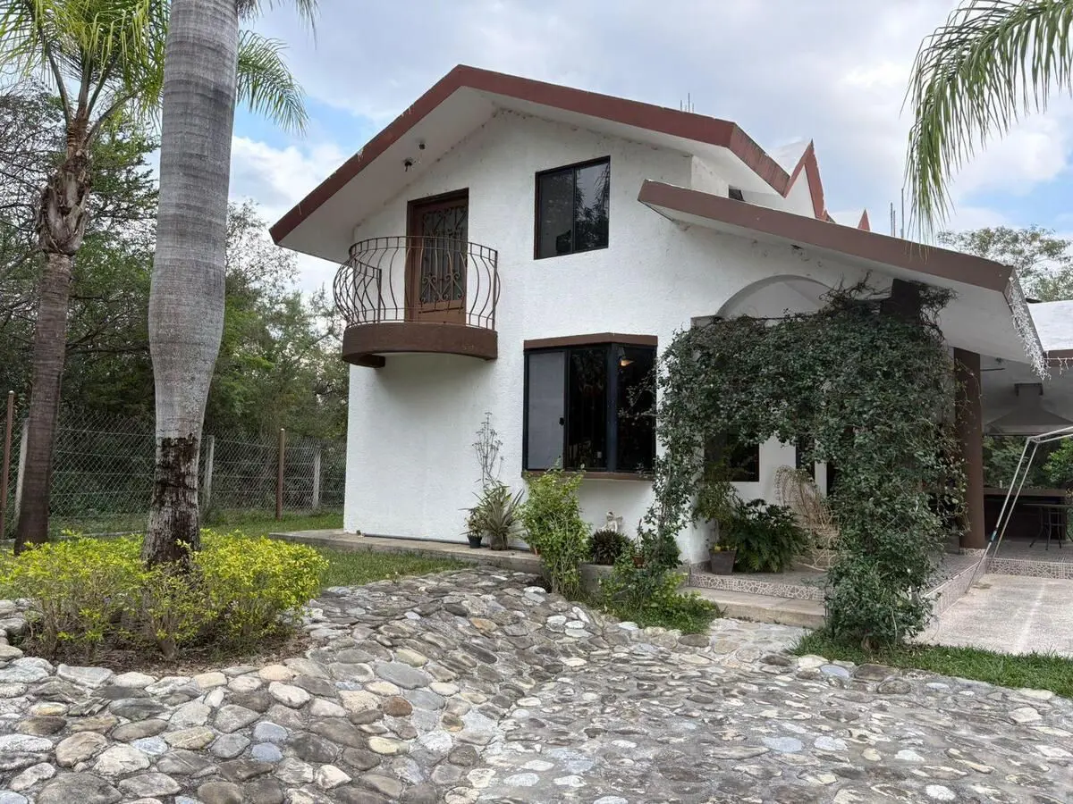 Quinta en venta en Montemorelos Centro, Montemorelos — foto 1 de 12