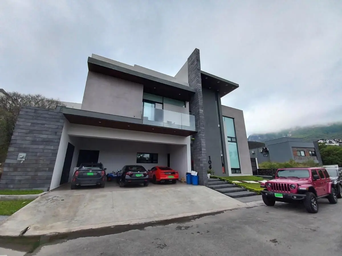 Casa en venta en Sierra Alta, Monterrey — foto 1 de 21