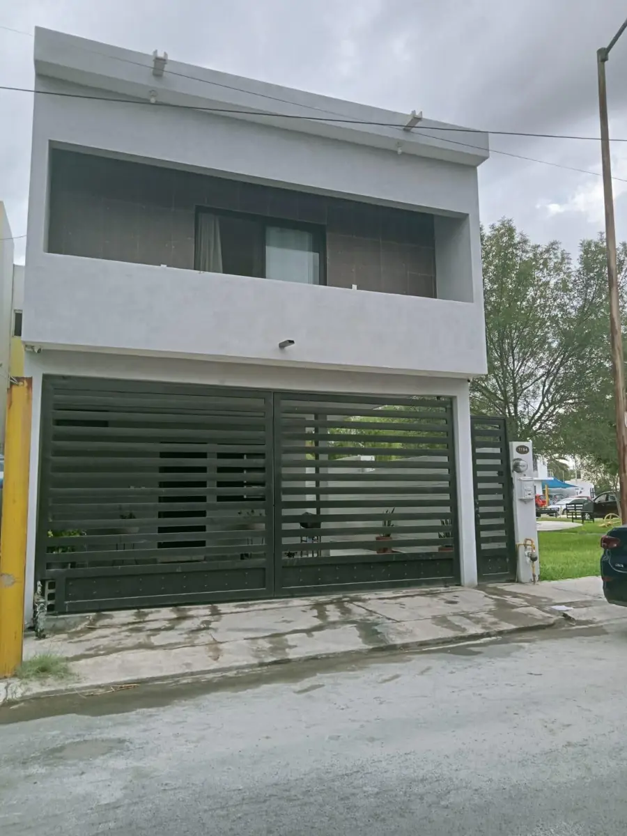 Casa en venta en Las Plazas, Monterrey — foto 1 de 11