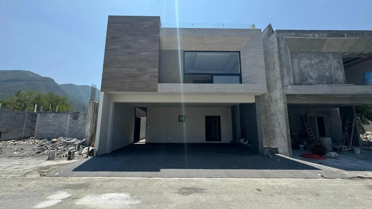 Casa en venta en Los Cristales, Monterrey — foto 1 de 10
