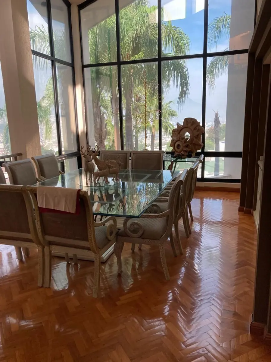 Casa en venta en Contry la Escondida, Guadalupe — foto 1 de 23