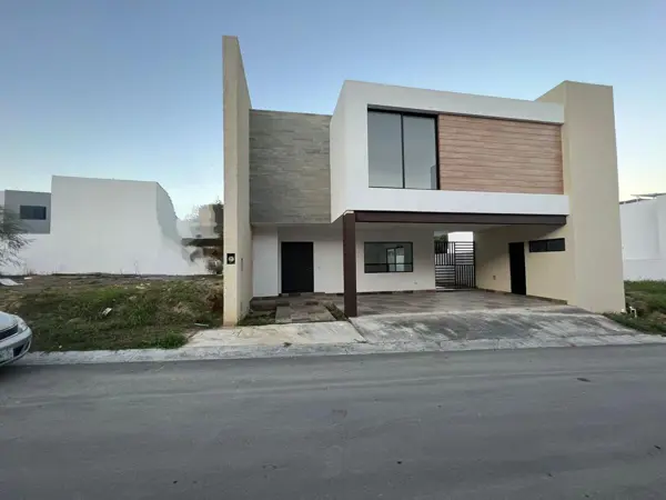 Casa en venta en Altares Residencial, Santiago, Nuevo León