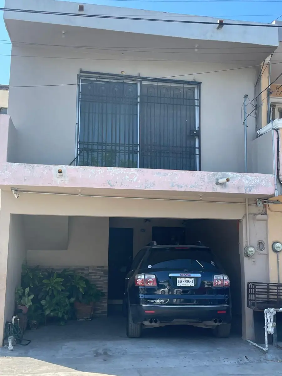Casa en venta en Cosmópolis, Apodaca — foto 1 de 16