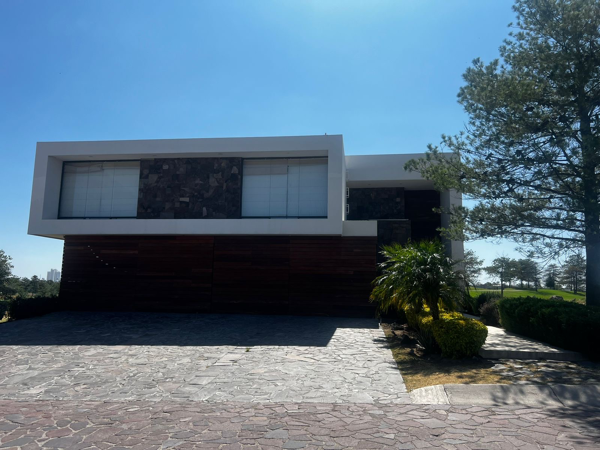 Casa en venta en Country Club Gran Jardín, León, Guanajuato