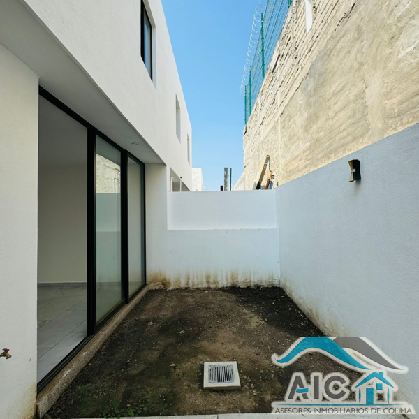 Casa en venta en Lindavista, Villa de Álvarez — foto 2 de 16