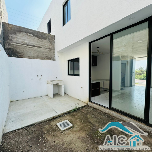 Casa en venta en Lindavista, Villa de Álvarez — foto 3 de 16