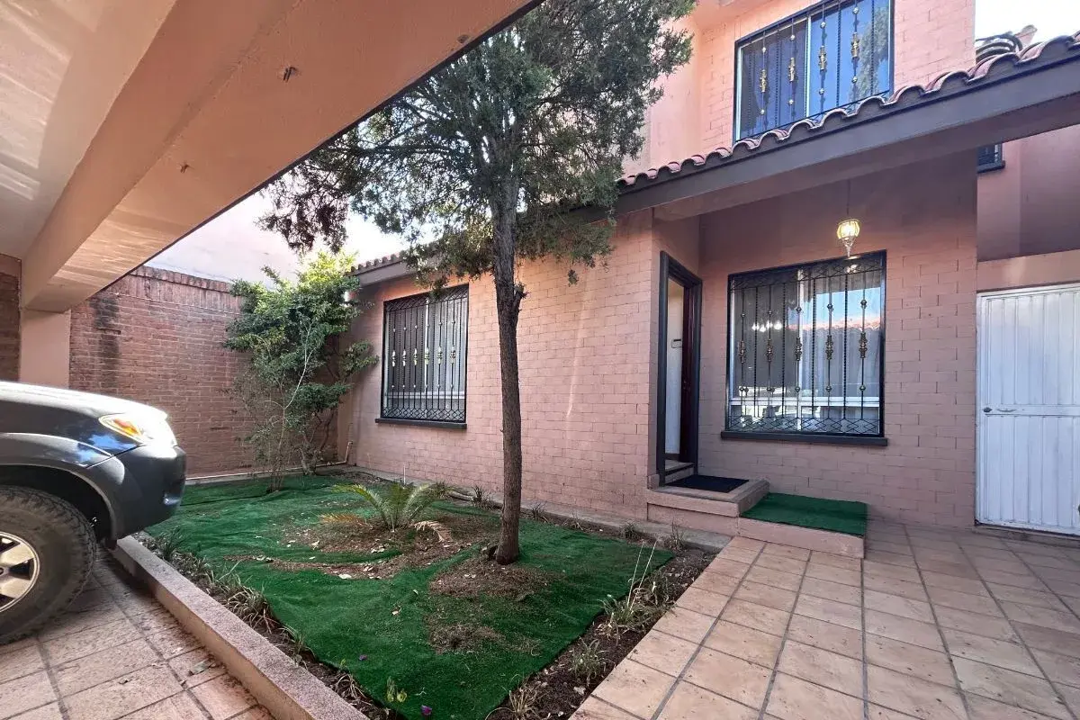 Casa en renta en San Isidro, Saltillo — foto 1 de 18