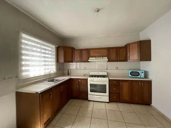 Casa en renta en Lomas del Valle, Ramos Arizpe — foto 3 de 14
