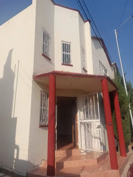 Casa en venta en Los Cedros, Mineral de la Reforma — foto 3 de 17