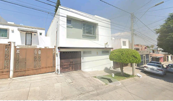 Casa en venta en Valle del Campestre, León — foto 2 de 10