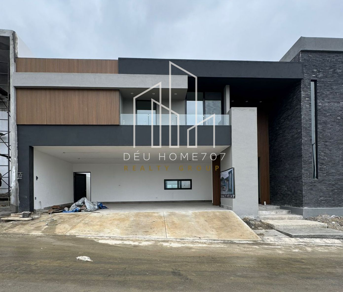 Casa en venta en Bosques de las Misiones Sector Encino, Santiago — foto 1 de 23