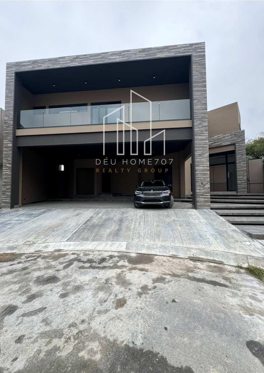 Casa en venta en Bosques de las Misiones Sector Encino, Santiago — foto 1 de 11