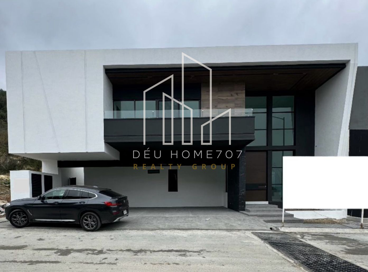 Casa en venta en Bosques de las Misiones Sector Reserva, Santiago — foto 1 de 19