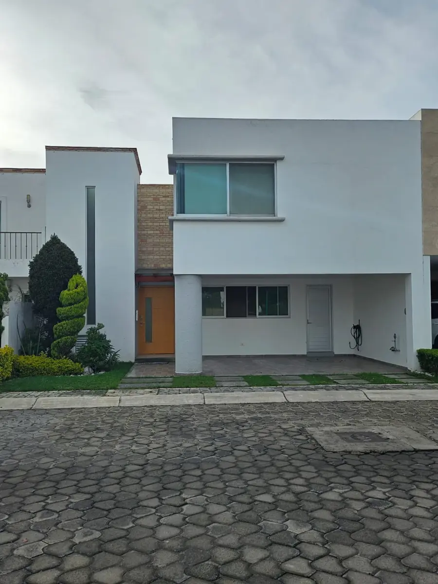 Casa en venta en Quintas de Cortes, San Pedro Cholula — foto 1 de 23