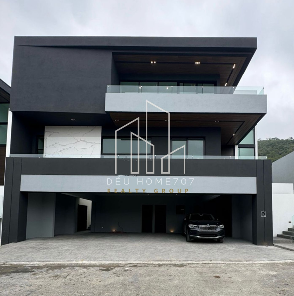 Casa en venta en Bosques de las Misiones Sector Reserva, Santiago, Nuevo León Casa en venta en Bosques de las Misiones Sector Reserva, Santiago, Nuevo León