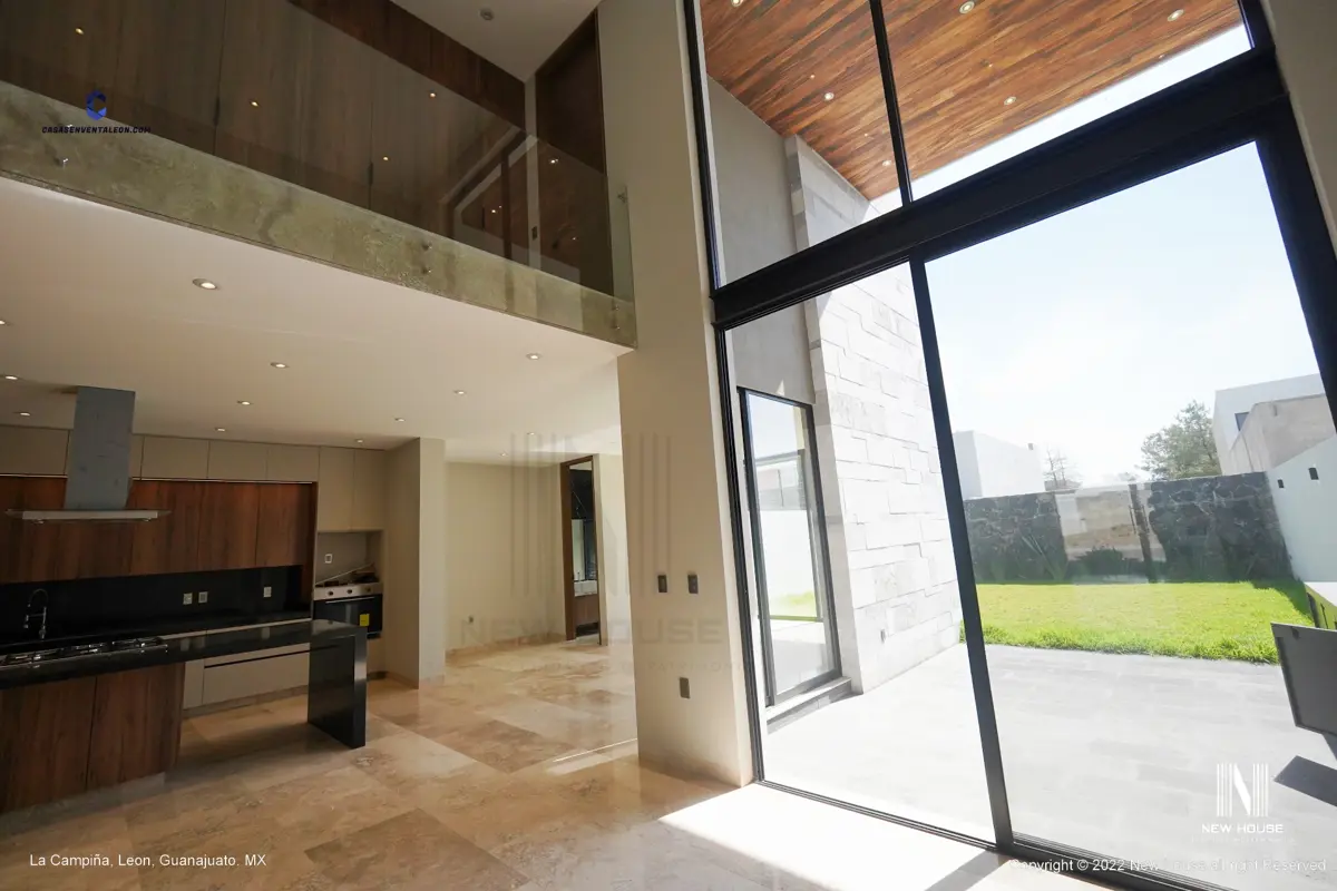 Casa en venta en La Campiña del Bosque, León — foto 1 de 11