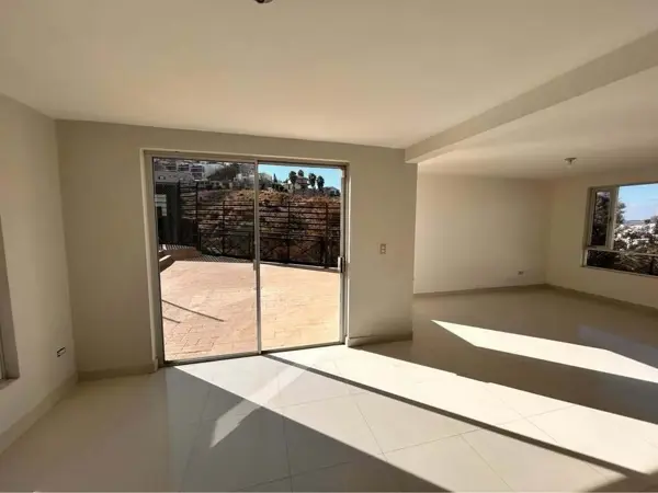 Casa en venta en Cubillas, Tijuana — foto 2 de 21