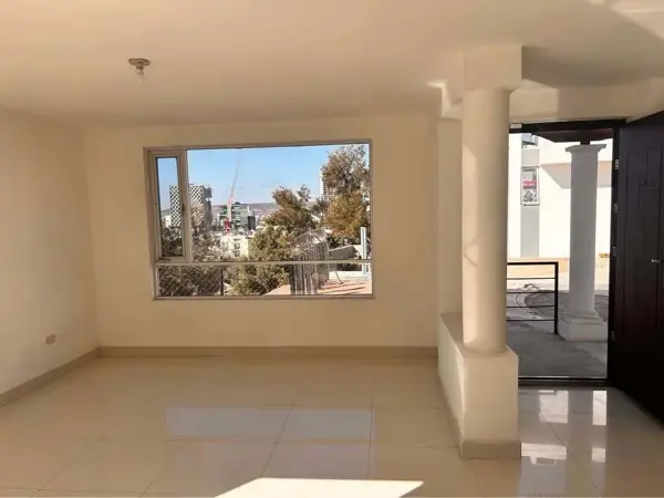 Casa en venta en Cubillas, Tijuana — foto 3 de 21
