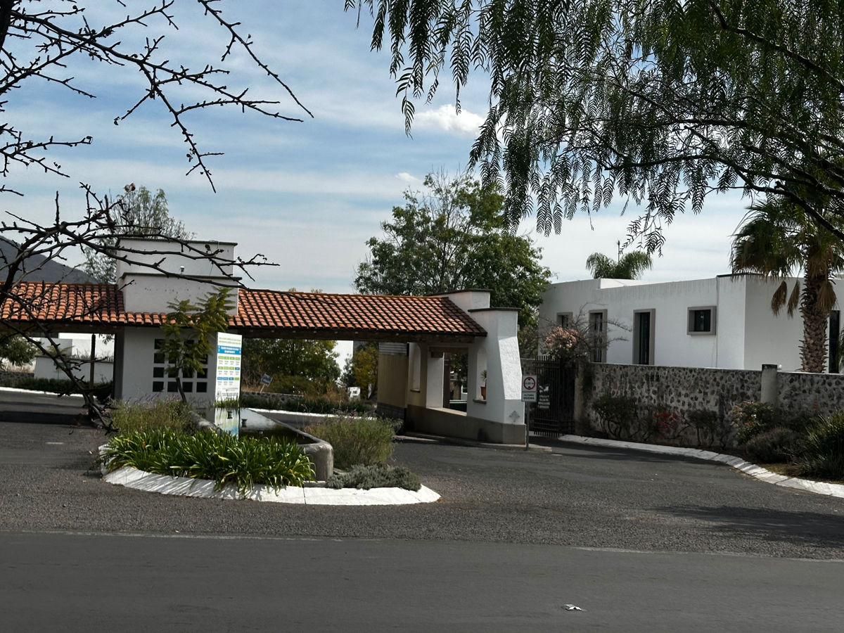 Terreno en venta en Vista Real y Country Club, Corregidora — foto 1 de 22