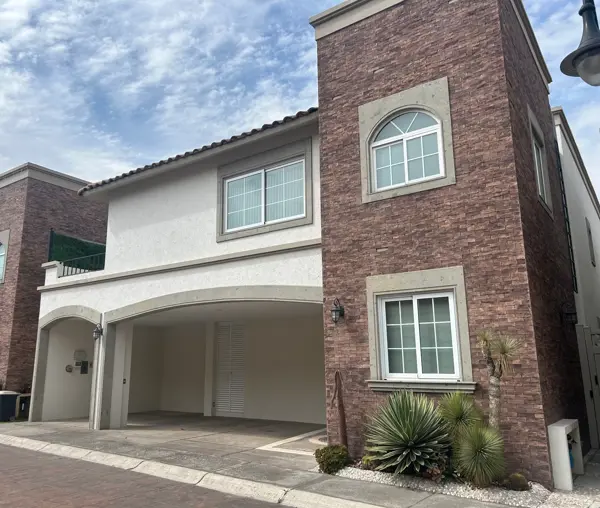 Casa en renta en Portofino Royal Country Club, Metepec, México