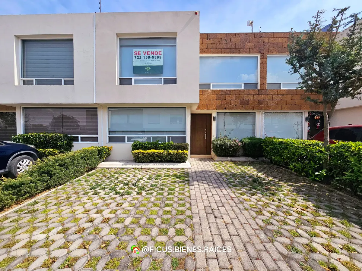 Casa en venta en Lomas Virreyes, Calimaya — foto 1 de 30