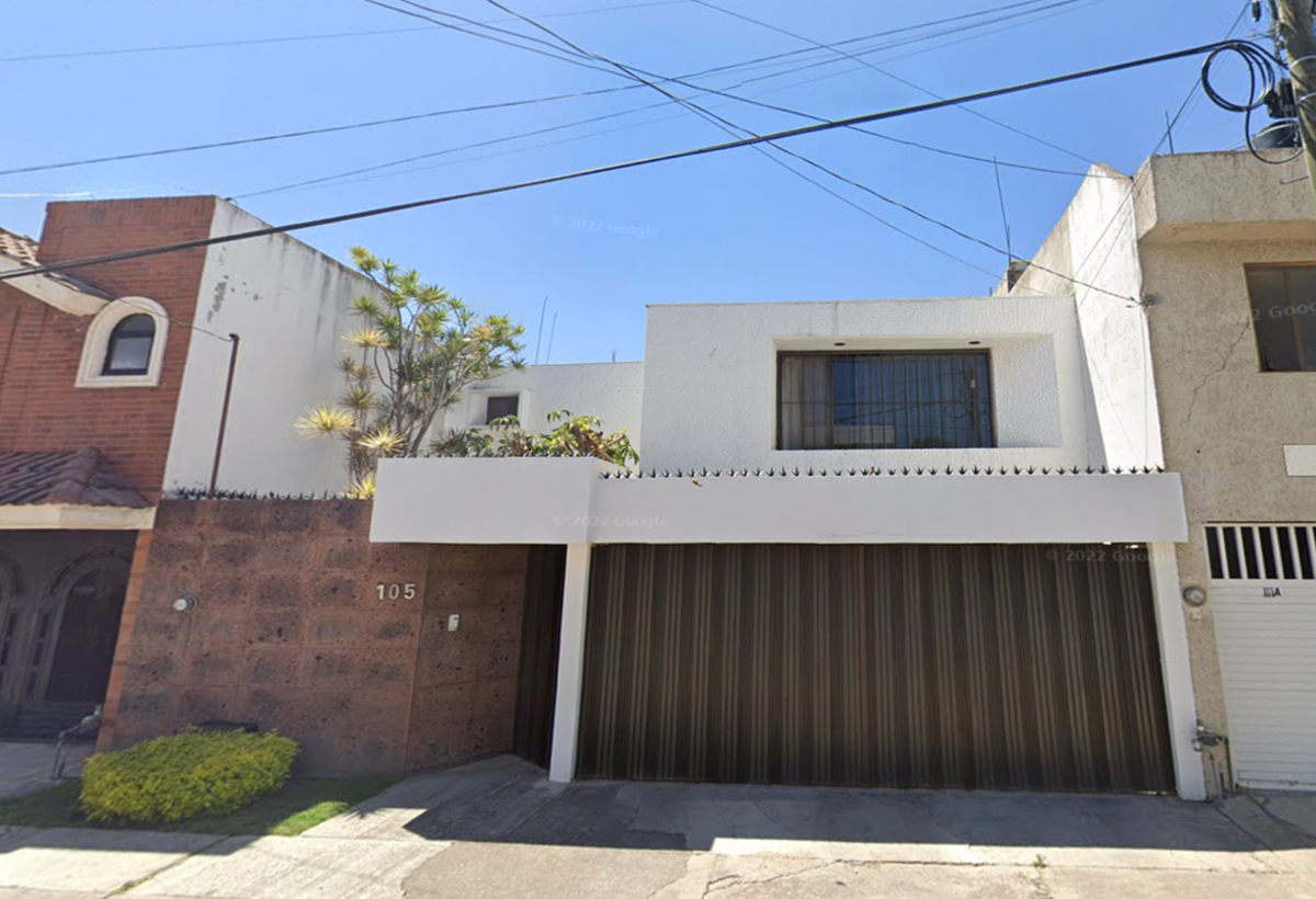 Casa en venta en Valle del Campestre, León — foto 1 de 8