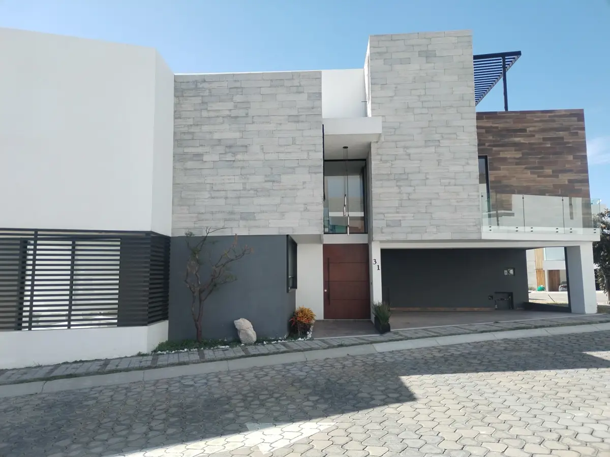 Casa en venta en Lomas de Angelópolis II, San Andrés Cholula — foto 1 de 25