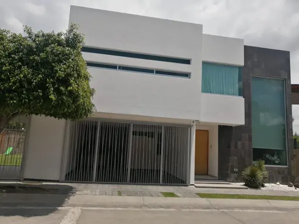 Casa en venta en Lomas de Angelópolis, San Andrés Cholula, Puebla