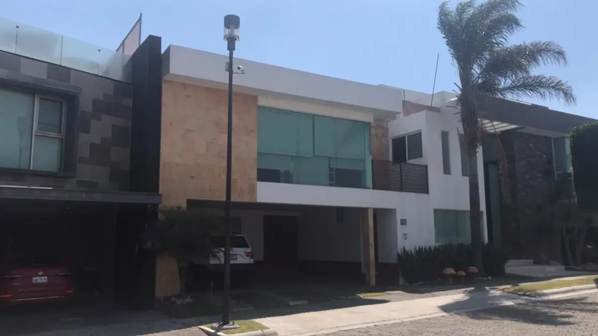 Casa en venta en Lomas de Angelópolis, San Andrés Cholula — foto 1 de 14