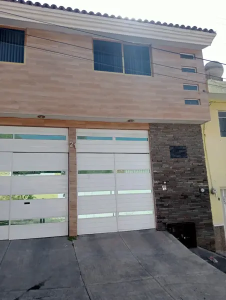 Casa en venta en Martires del Trabajo, Puebla, Puebla Casa en venta en Martires del Trabajo, Puebla, Puebla