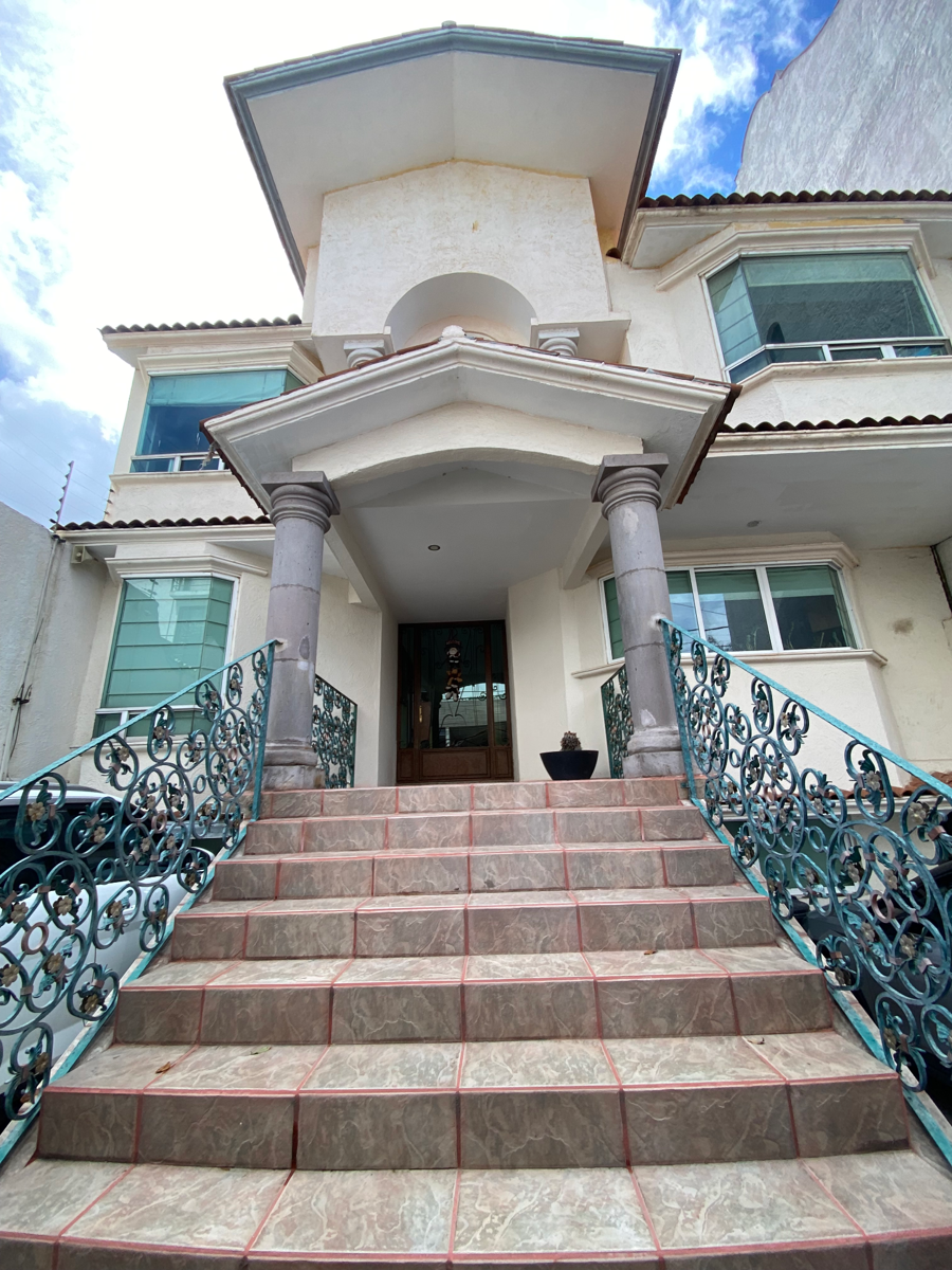 Casa en venta en Lomas del Chamizal, Cuajimalpa de Morelos — foto 1 de 49