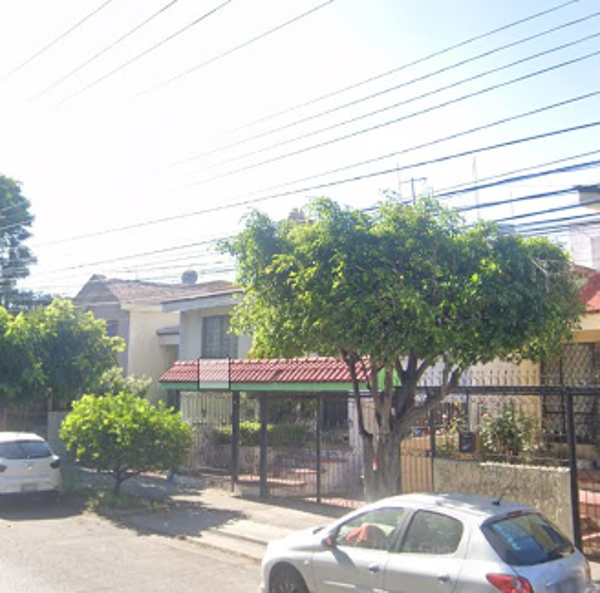 Casa en remate en Residencial La Cruz, Guadalajara, Jalisco