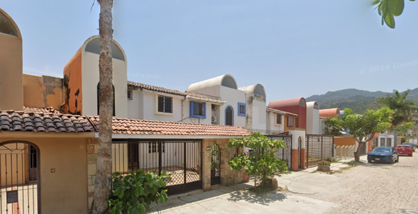 Casa en venta en Delfines, Puerto Vallarta — foto 2 de 11
