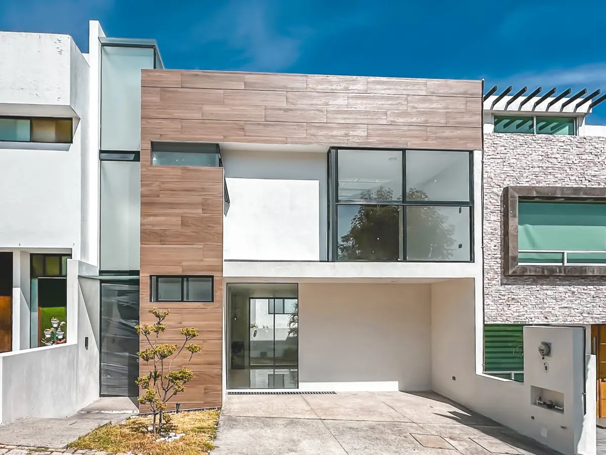 Casa en venta en Lomas de Angelópolis, Ocoyucan — foto 1 de 38
