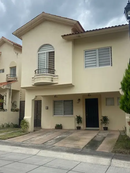 Casa en Residencial Alta California, Tlajomulco de Zúñiga, Jalisco