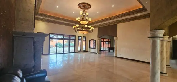 Casa en venta en Jardines de Versalles, Saltillo — foto 3 de 21