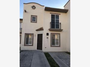 Casa en venta en Querétaro: 4 recámaras en Residencial el Refugio